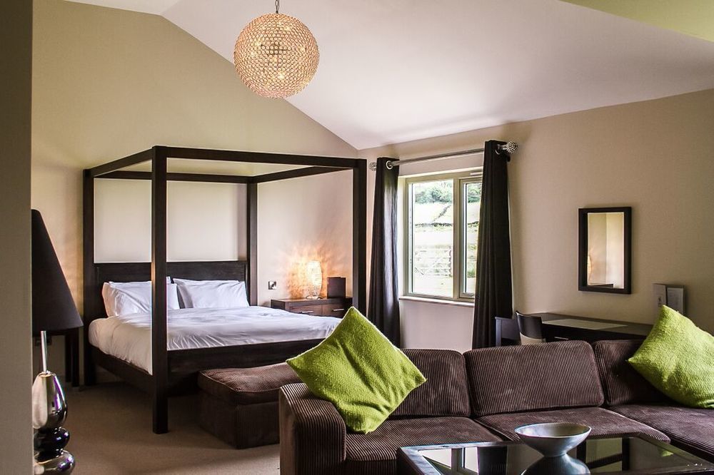 Peak Edge Hotel Честърфилд Екстериор снимка