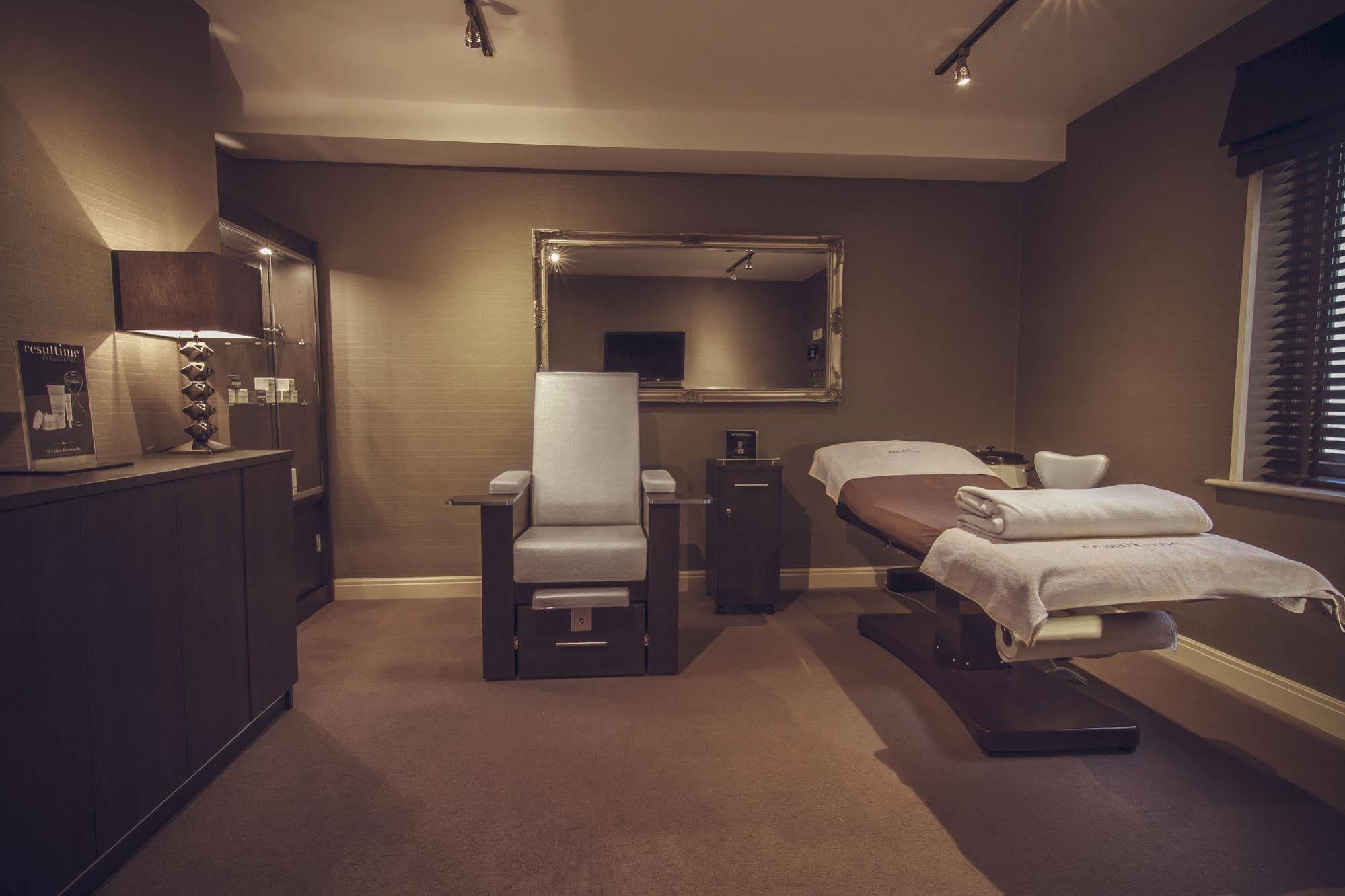 Peak Edge Hotel Честърфилд Екстериор снимка